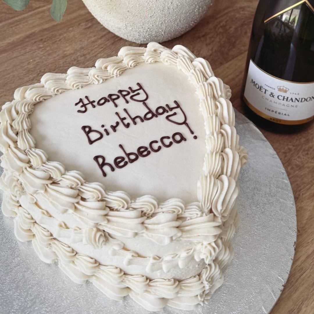 Alternative view of Vintage Heart Cake