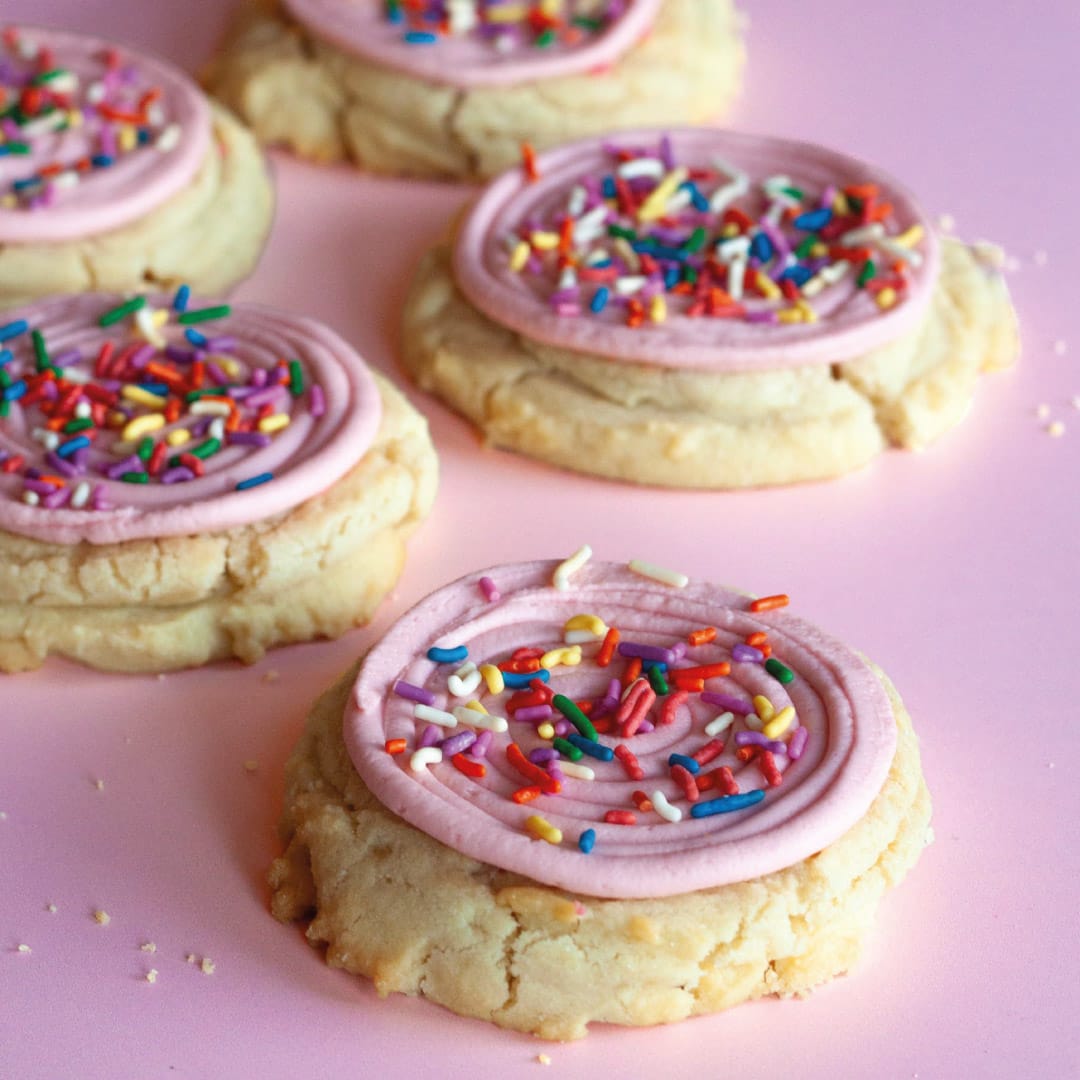 UK Valentine's Cake Batter Cookie Box - Image 2
