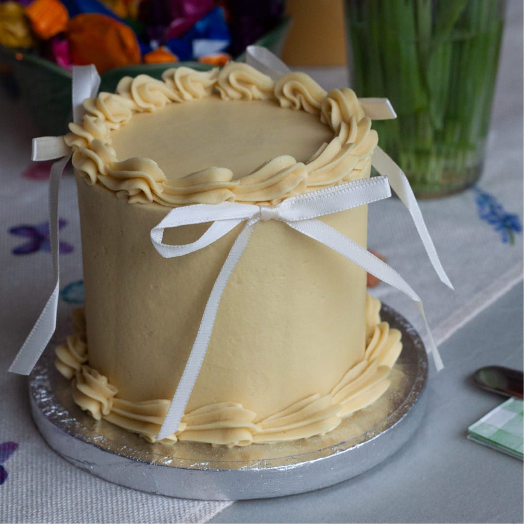 Mother's Day Lemon Bento Cake - Image 3