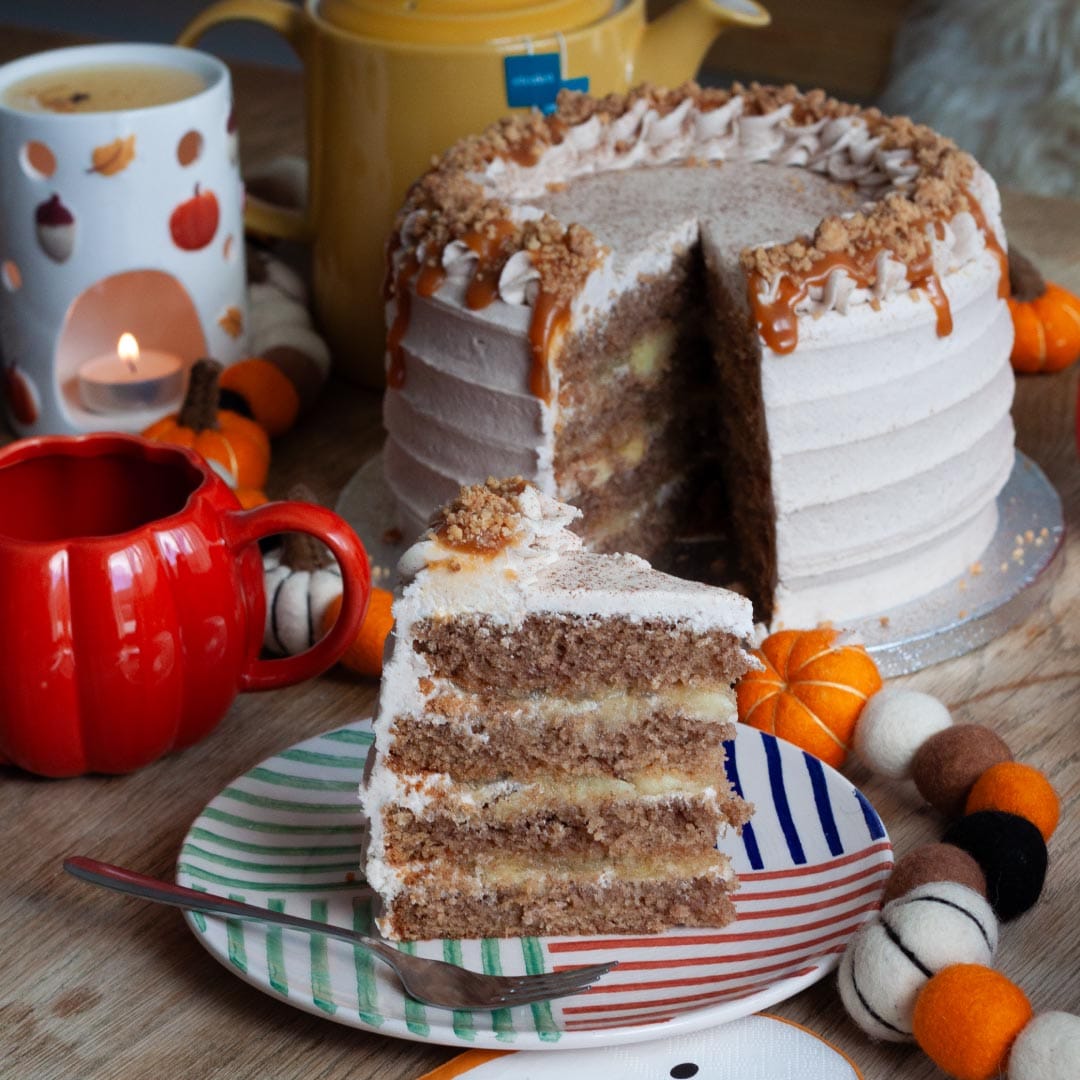 Apple and Cinnamon Cake - Image 3
